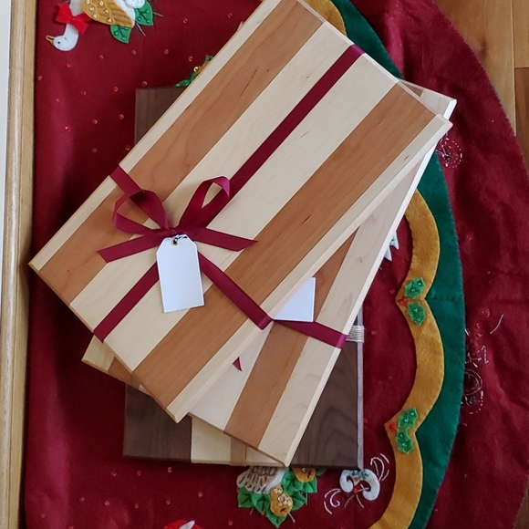 NWT Handcrafted Charcuterie Cutting Board, Cherry & Maple, High End, Quality - Picture 2 of 10